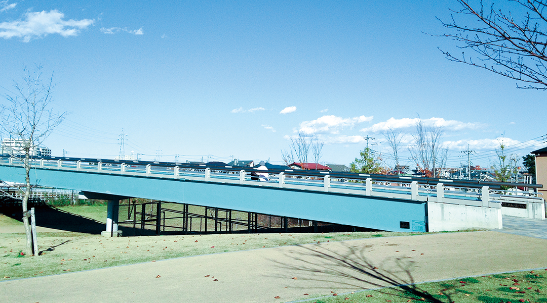 跨線橋（こせんきょう）