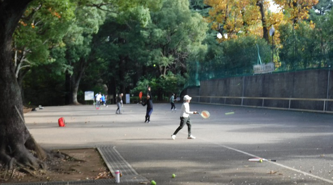 壁打ちテニス場